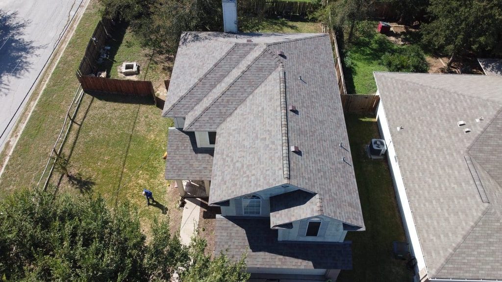 asphalt roof installation